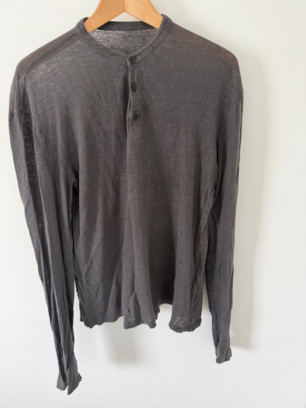AllSaints Men's Long-Sleeve Henley 100% linen in Charcoal